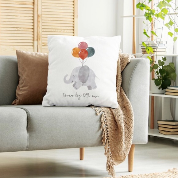 🆕 🌹2/$20🌹 Dream Big Elephant Cushion Cover Pillow Kids New! NWOT - Picture 4 of 5